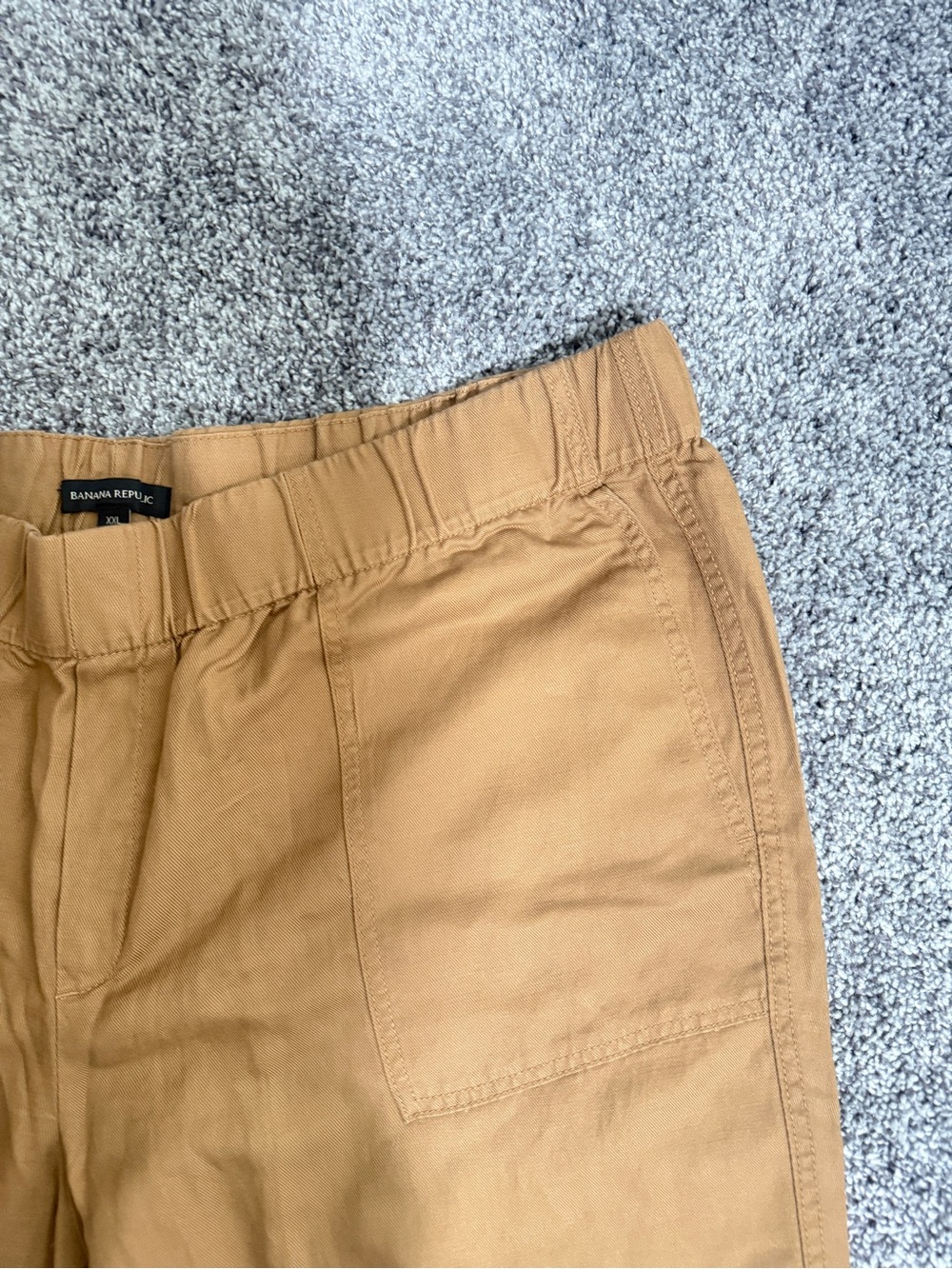 Women’s Banana Republic Tapered Crop Pant - Picture 4 of 6
